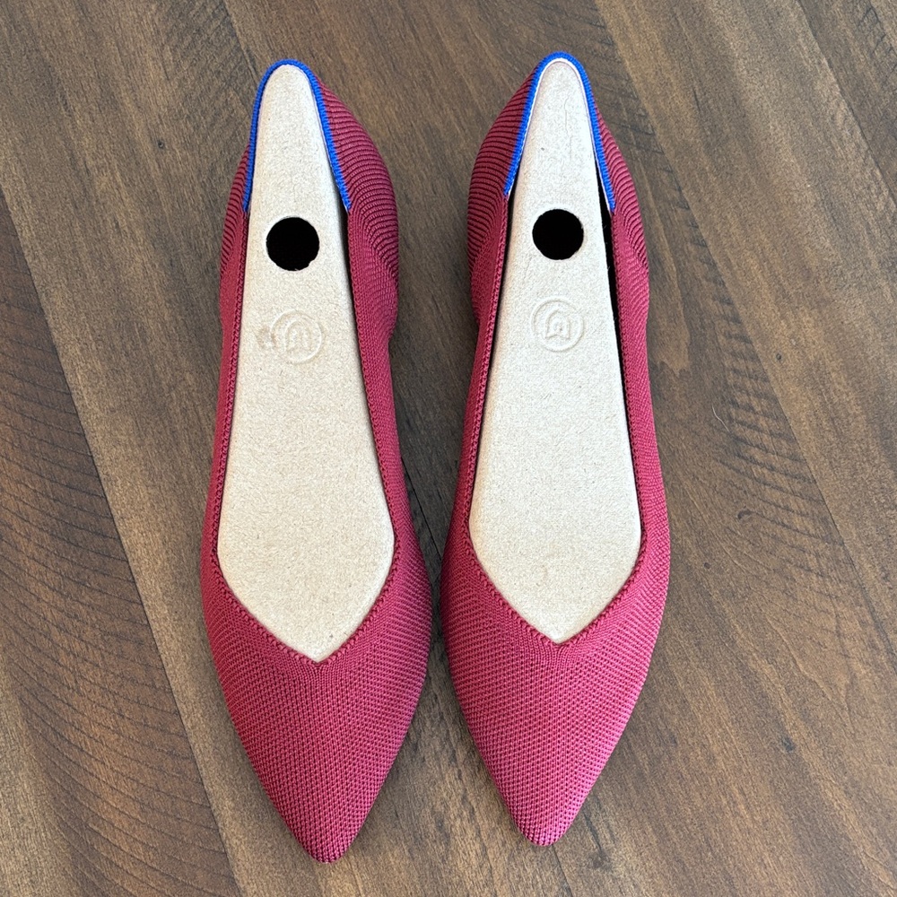 Rothy's Cinnamon Points 8.5 NIB